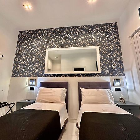 Elegance Rooms Spaccanapoli Buitenkant foto