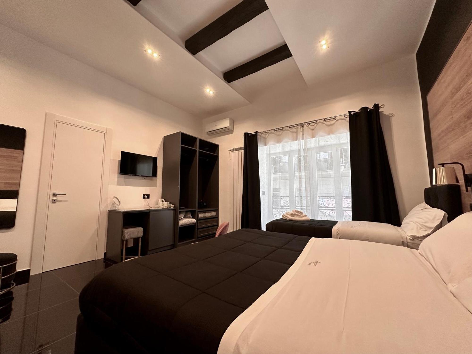 Elegance Rooms Spaccanapoli Buitenkant foto
