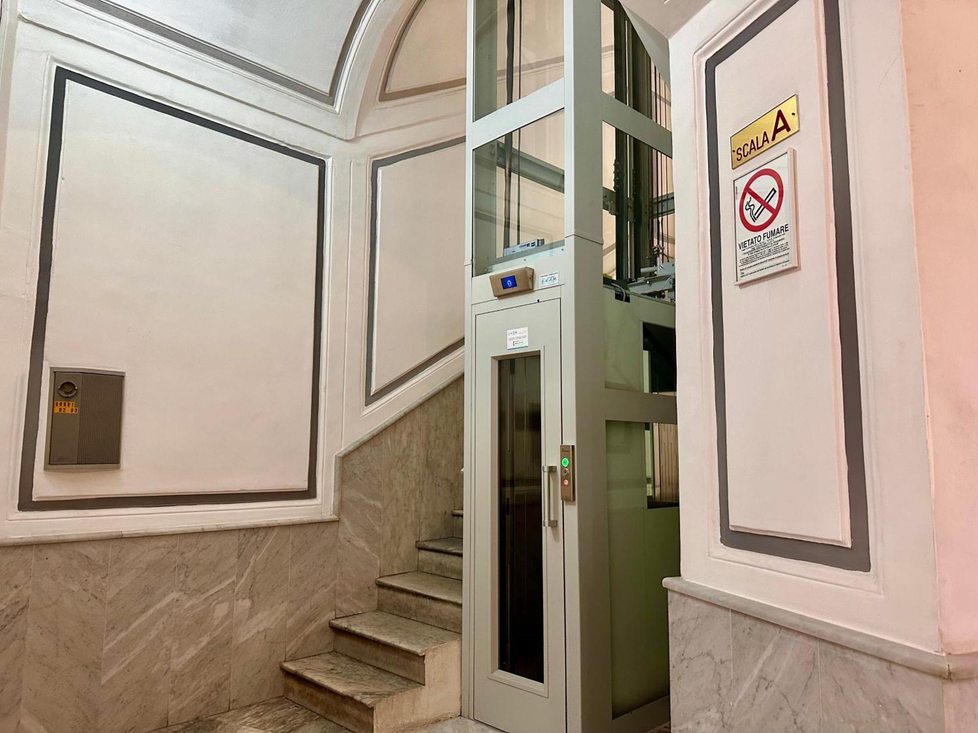 Elegance Rooms Spaccanapoli Buitenkant foto