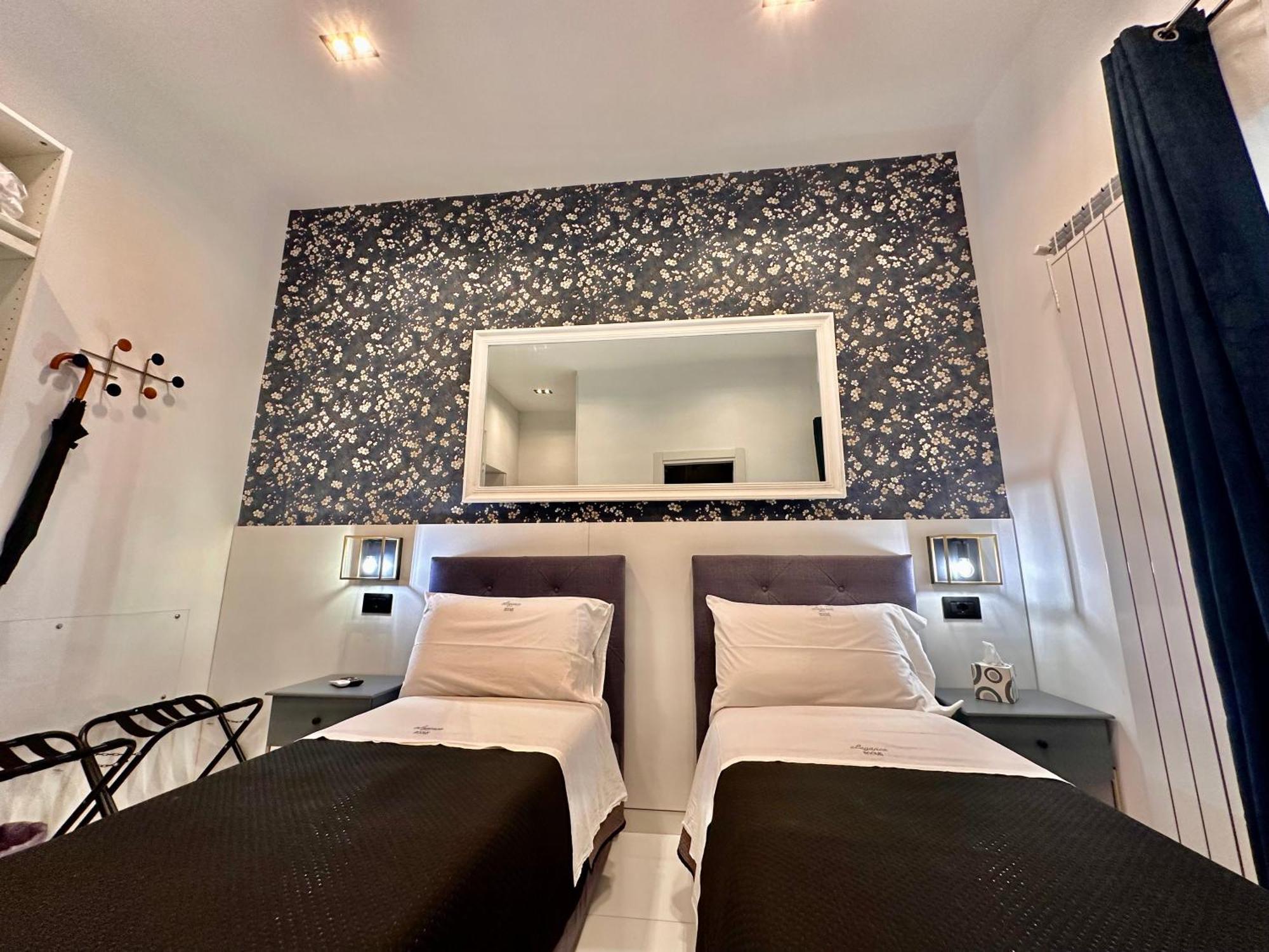 Elegance Rooms Spaccanapoli Buitenkant foto